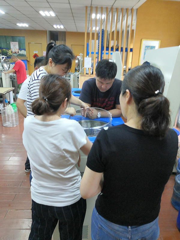 上海某生物制藥企業代表現場檢測滅菌鍋實驗性能(圖2) 上海某生物制藥企業代表現場檢測滅菌鍋實驗性能(圖2)